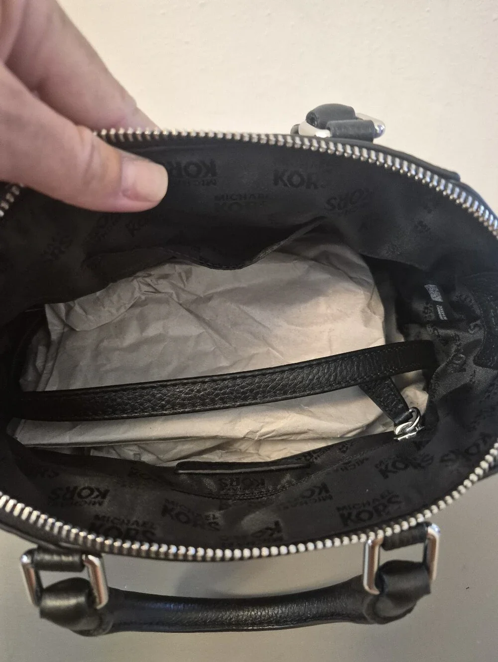 NWT Micheal Kors Bag W/ Crossbody Strap